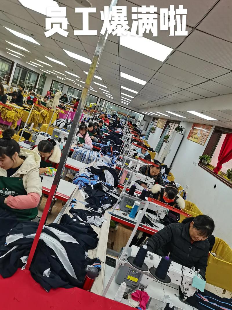 帶你走進網紅服裝廠 努力創(chuàng)造淡季不淡、旺季更旺的零售奇跡